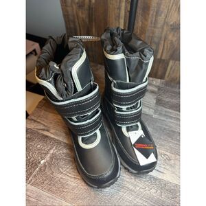 Kids Thermolite Winter Snow Boots Black  Strap Youth Size 2 US Waterproof